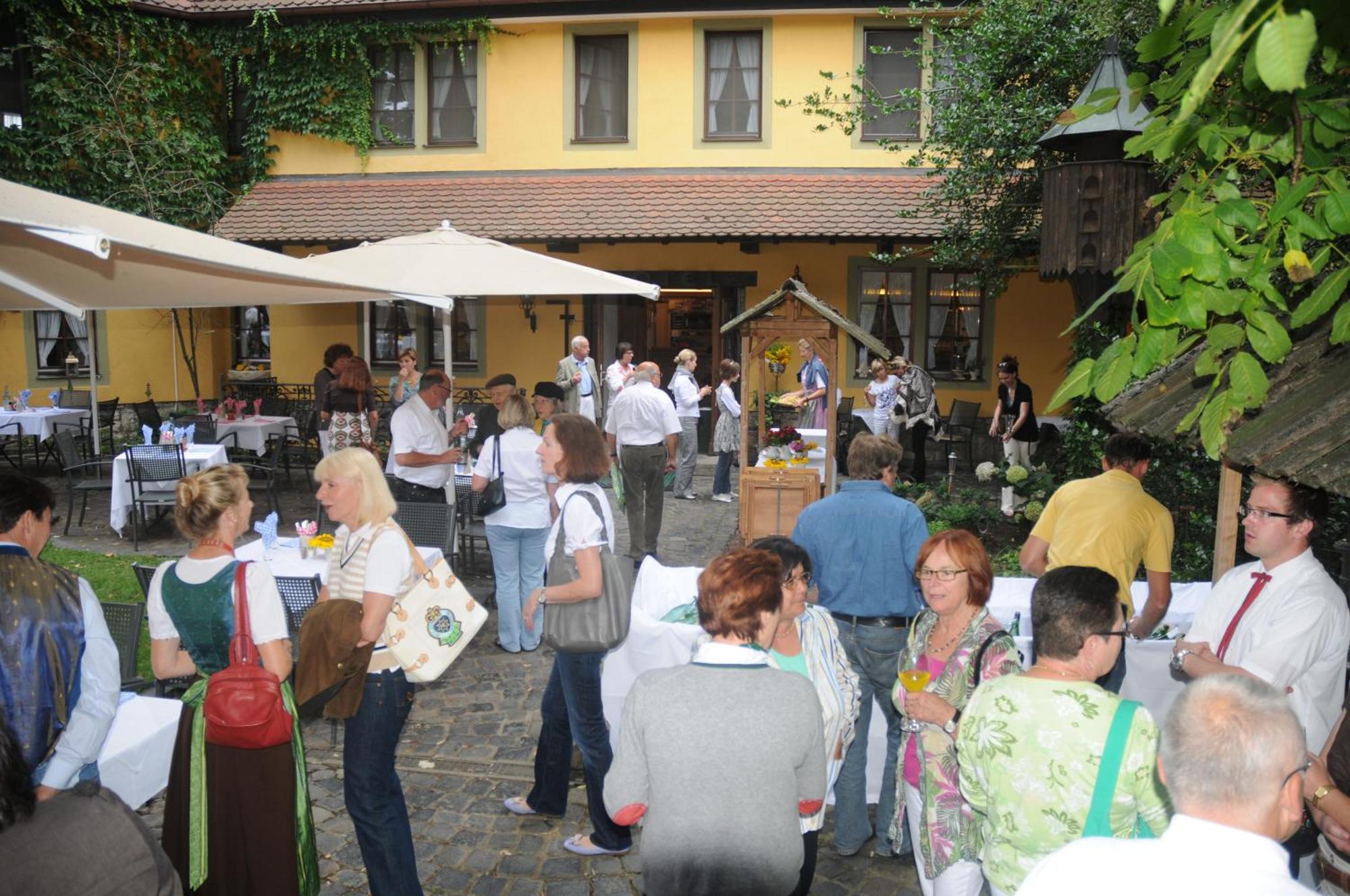 Hotel Leicht Biebelried Екстериор снимка