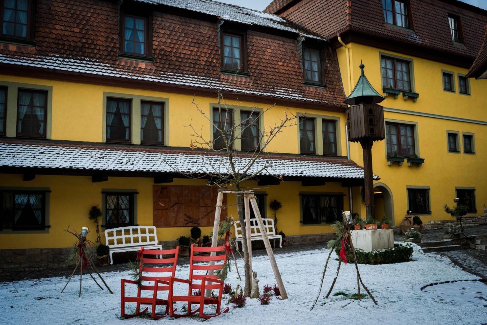 Hotel Leicht Biebelried Екстериор снимка
